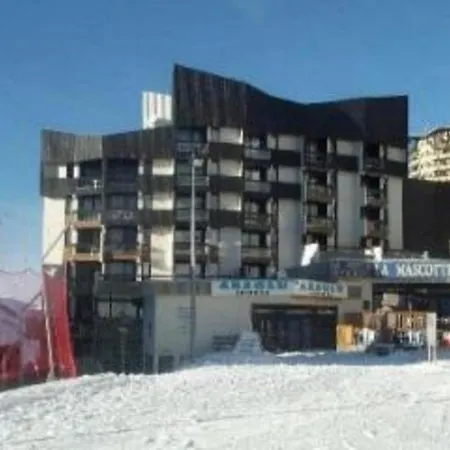 économique 4 Pers Avec Baignoire Et Balcon Sud - Les Menuires - Fr-1-452-44 *